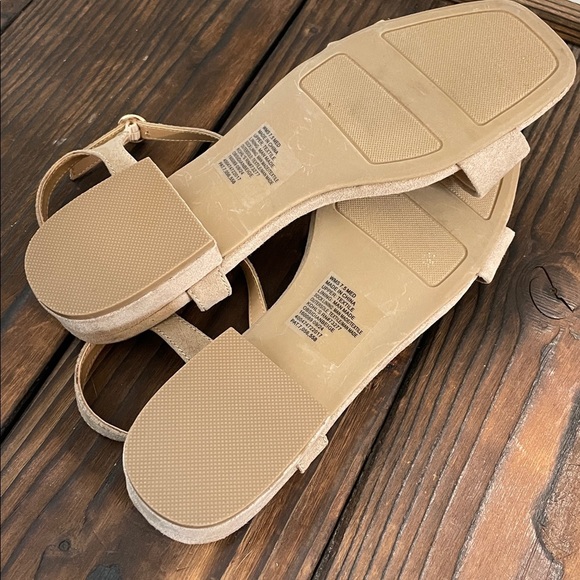 NWT LC Lauren Conrad Obsidian Tan Block Heeled Sandals - Picture 5 of 6